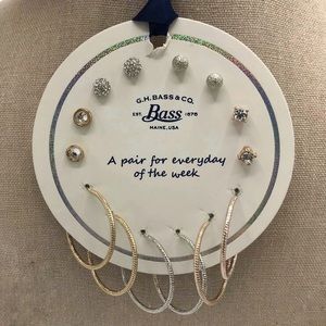 G.H. Bass 7 Pack Of Earrings Gold/Silver NWT